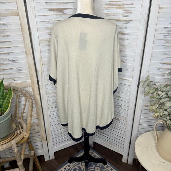 NWT BCBGMAXAZRIA Women's Small Med Cape Poncho Cardigan Wool Angora Cream Black - Picture 13 of 14